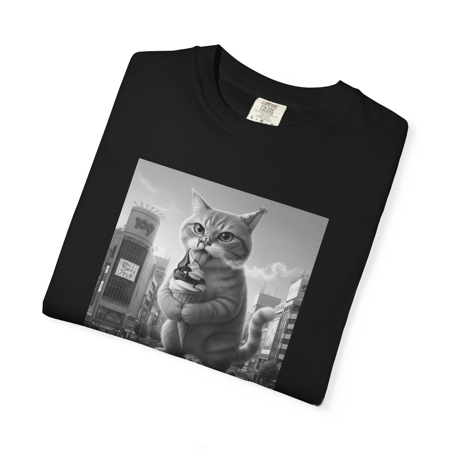 Purr-zilla van Scoop Unisex Garment-Dyed T-shirt