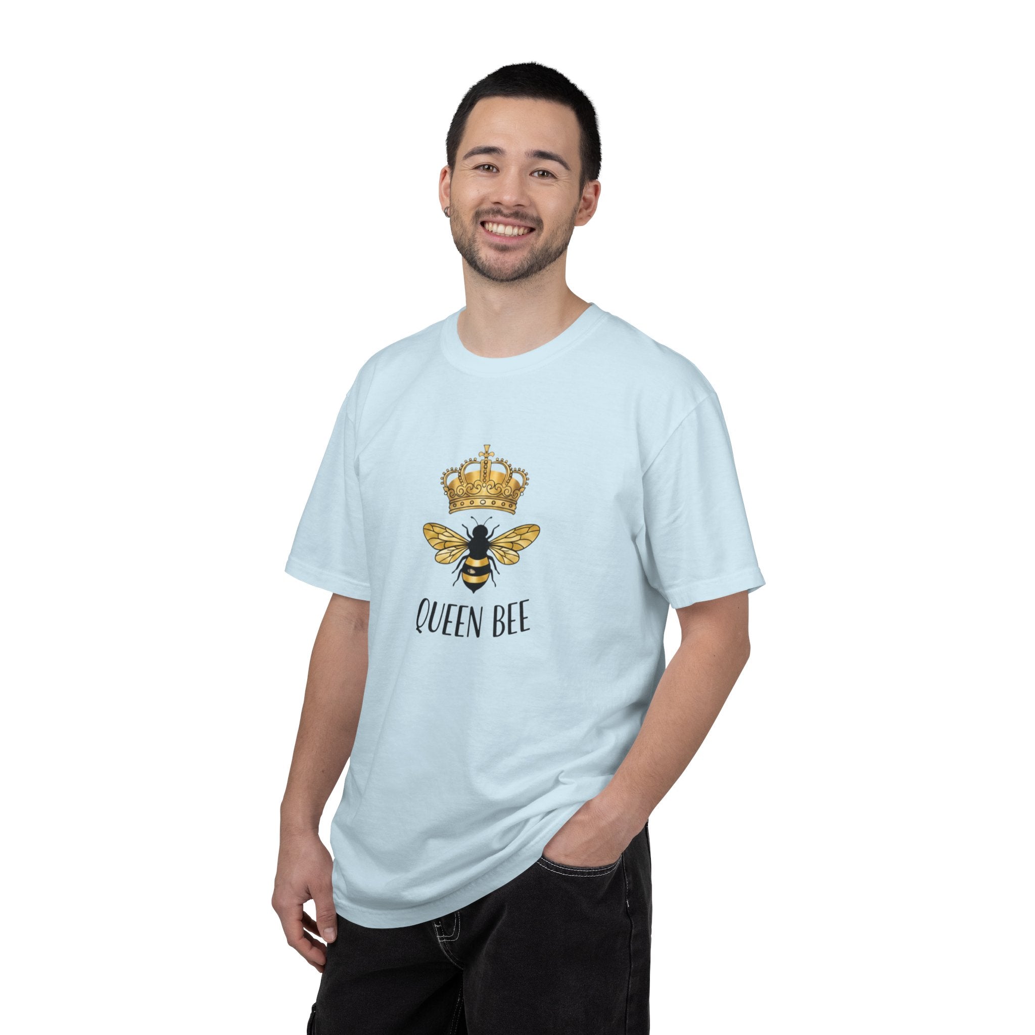 Queen Bee crown illustration T-Shirt | bee graphic tee