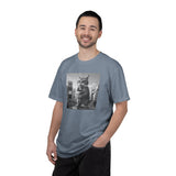 Purr-zilla van Scoop Unisex Garment-Dyed T-shirt