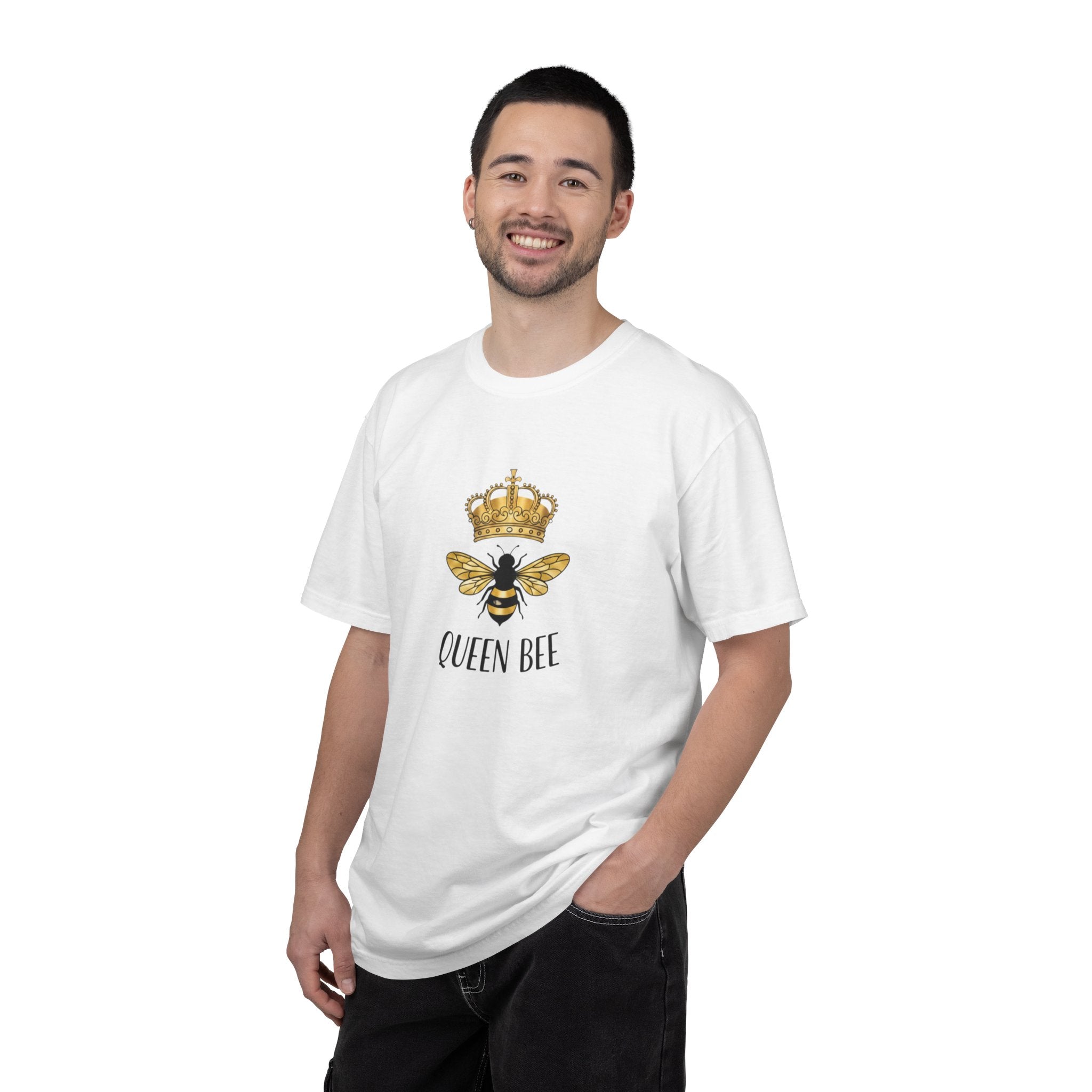 Queen Bee crown illustration T-Shirt | bee graphic tee