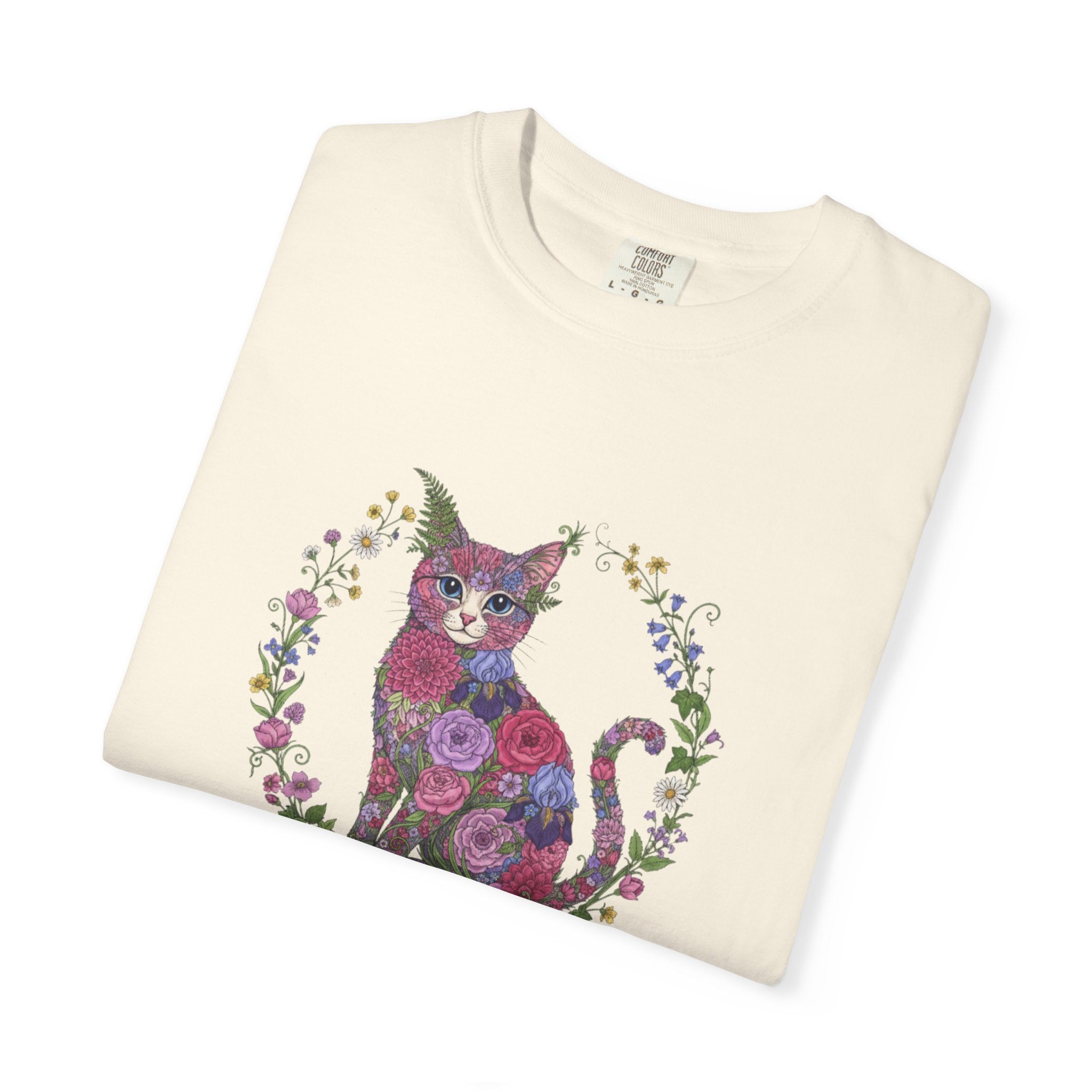 Floral Cat Illustration T-shirt | Botanical Kitty Circle Print