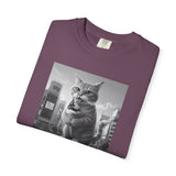 Purr-zilla van Scoop Unisex Garment-Dyed T-shirt