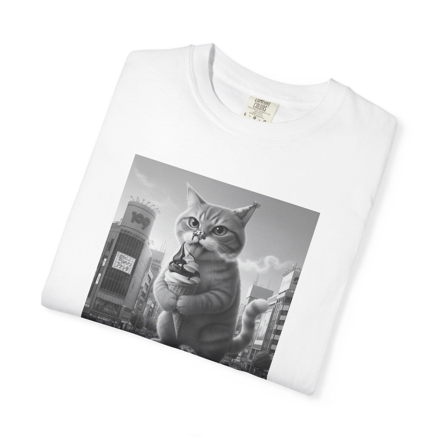 Purr-zilla van Scoop Unisex Garment-Dyed T-shirt