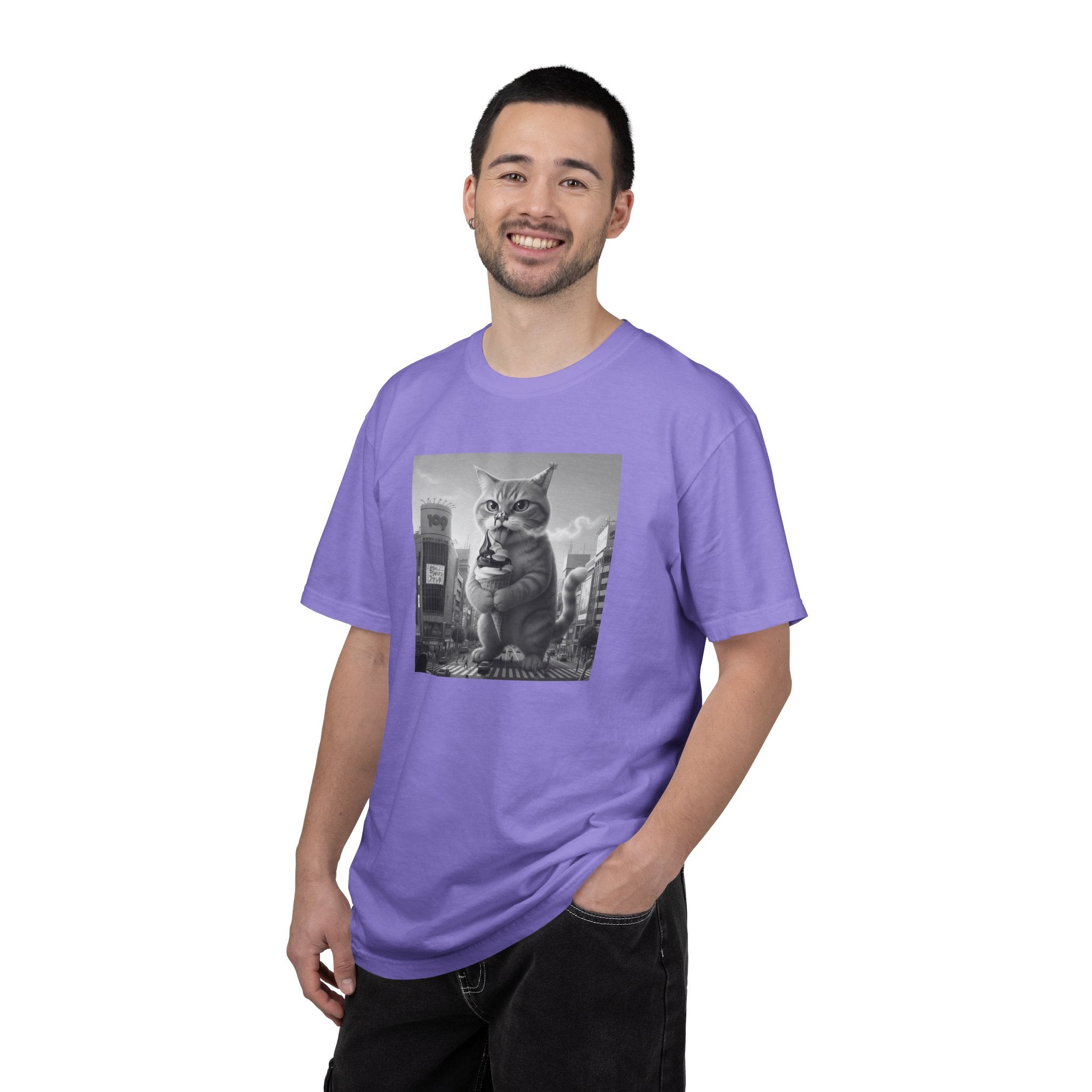 Purr-zilla van Scoop Unisex Garment-Dyed T-shirt