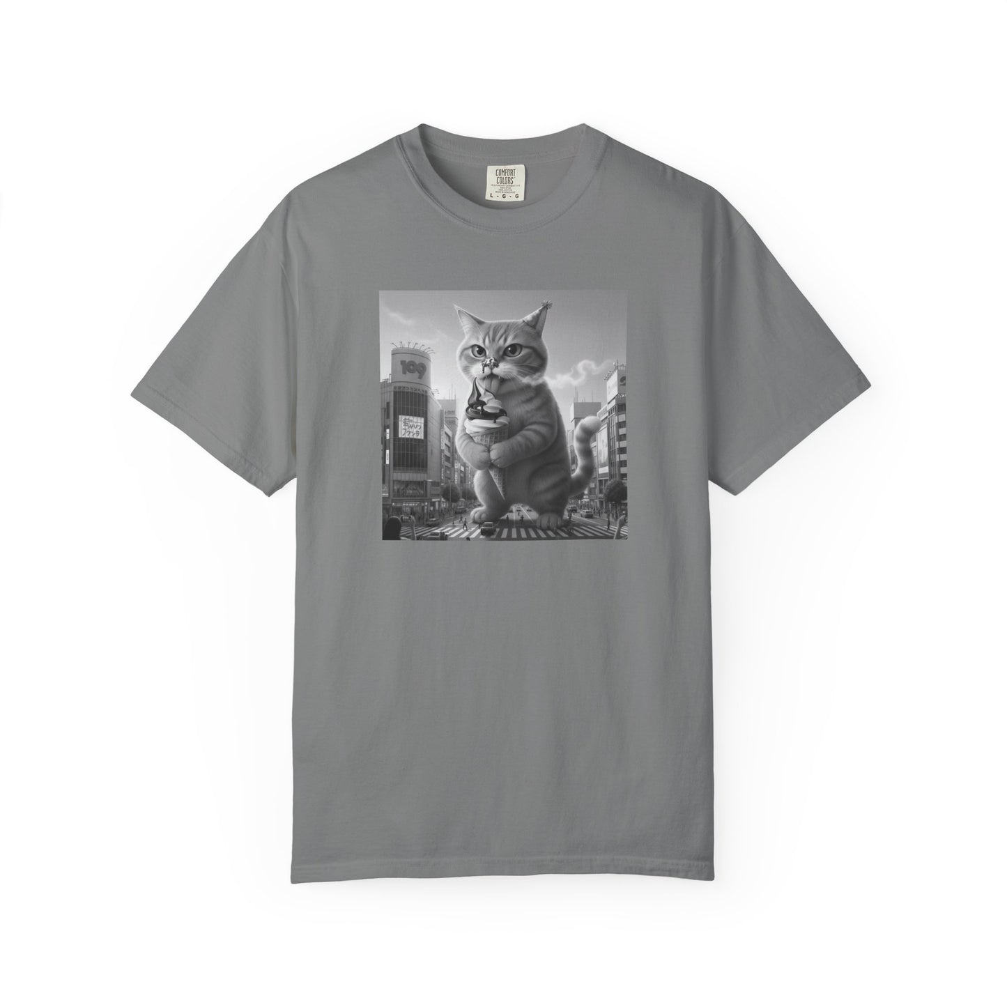 Purr-zilla van Scoop Unisex Garment-Dyed T-shirt
