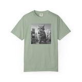Purr-zilla van Scoop Unisex Garment-Dyed T-shirt