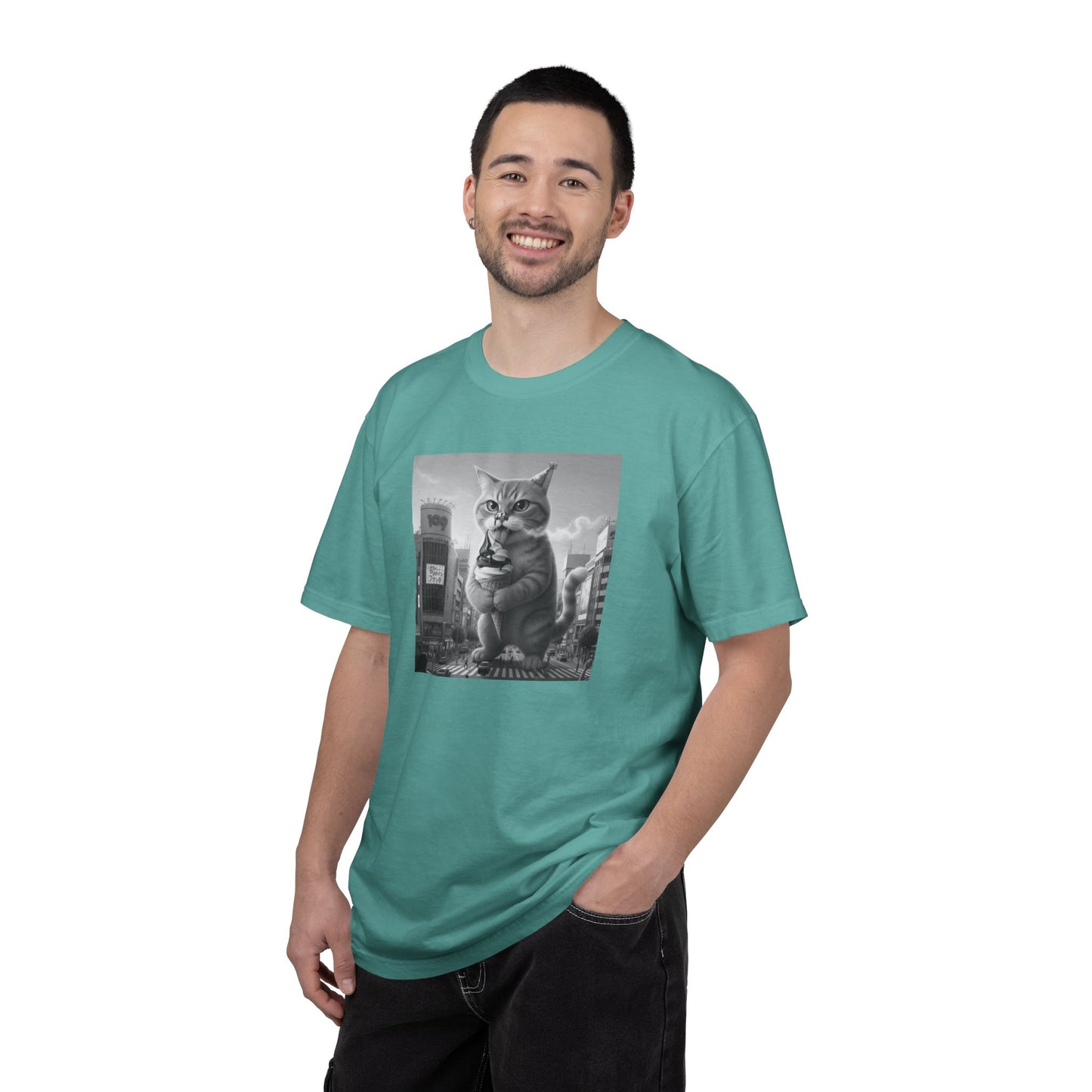 Purr-zilla van Scoop Unisex Garment-Dyed T-shirt