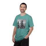 Purr-zilla van Scoop Unisex Garment-Dyed T-shirt