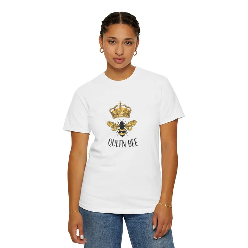 Queen Bee crown illustration T-Shirt | bee graphic tee