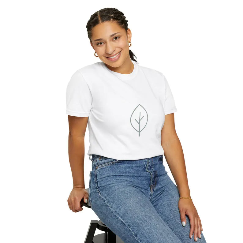 Minimal Green Leaf icon T-Shirt | Eco Nature Graphic Tee